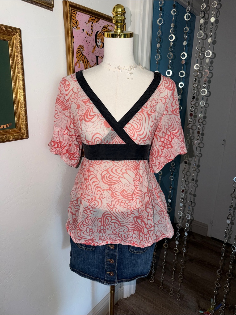 Vintage Y2K Women’s Pink Patterned Wrap Top with Black Trim